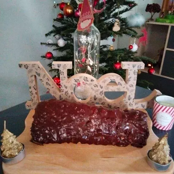 bûche chocolat et insert praliné