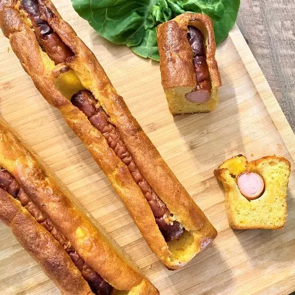 Cakes façon hot dog au cheddar