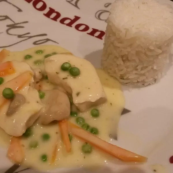 Fricassée de volaille aux légumes façon blanquette