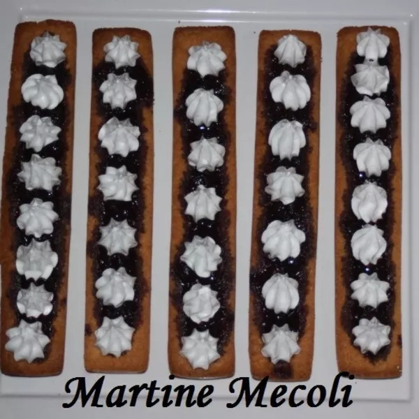 Tartelettes aux myrtilles meringuées sans cook'in