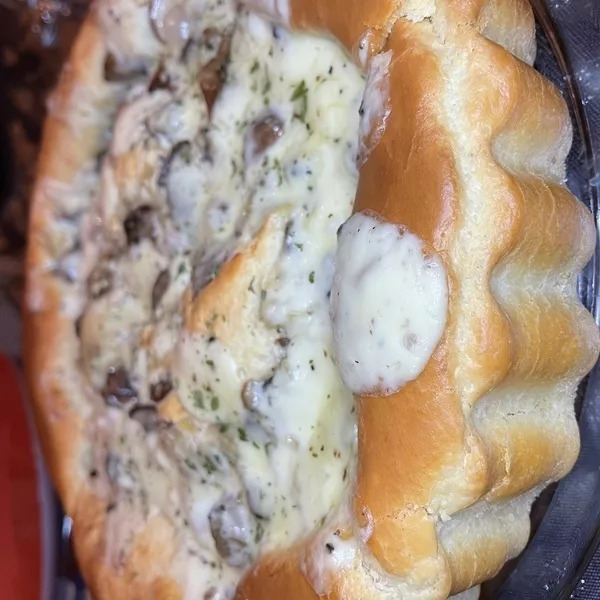 Tarte briochée aux champignons et raclette