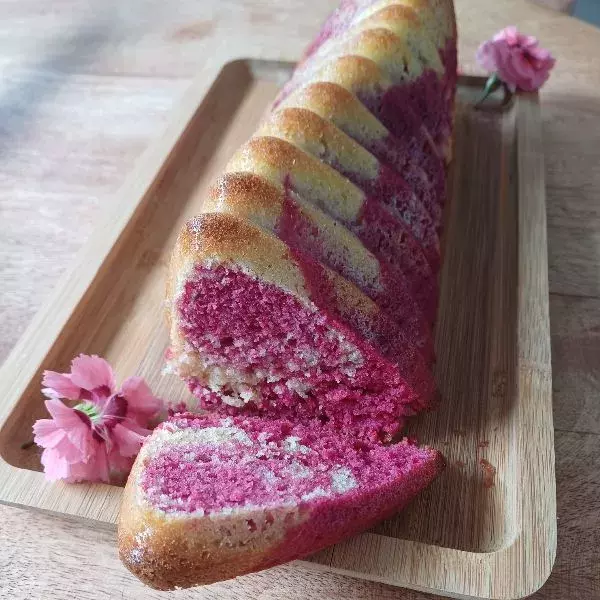 Cake marbré framboises-vanille