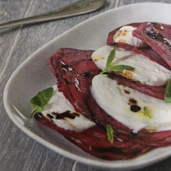 Carpaccio de betterave à la burrata