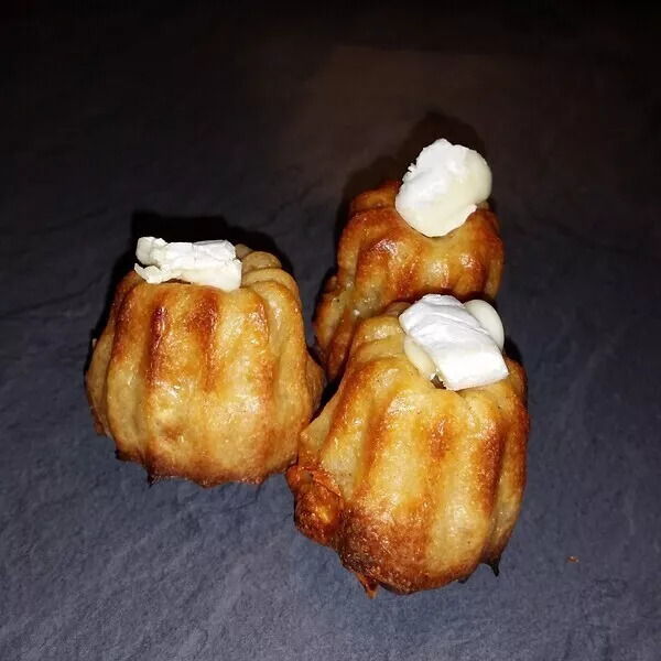 Mini cannelés au camembert de Marie