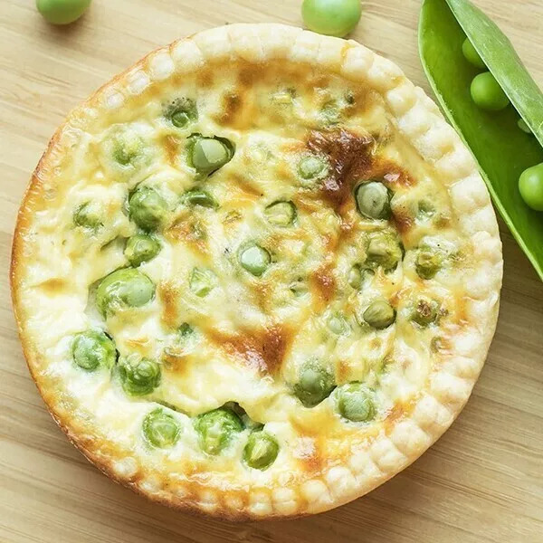 Quiches petits pois, bacon, ail et fines herbes