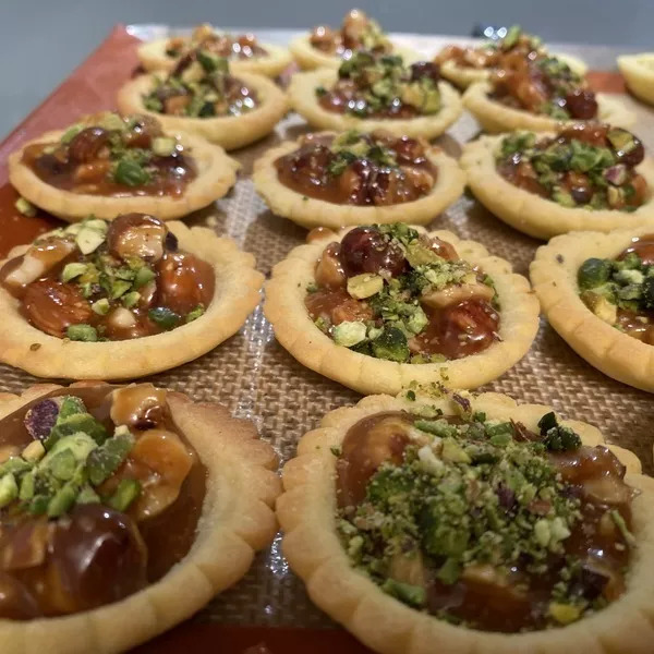 Tartelettes aux fruits secs et au caramel