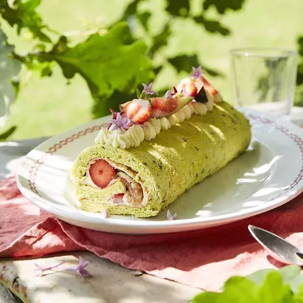 Bûche mascarpone à la figue et à la fraise