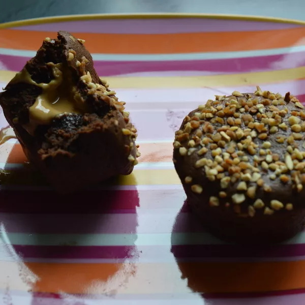 Fondant au chocolat au beurre de cacahuetes