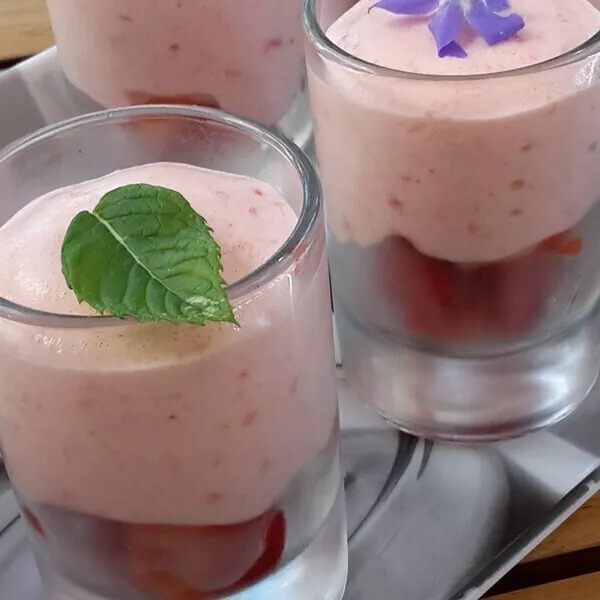 Mousse légère à la fraise