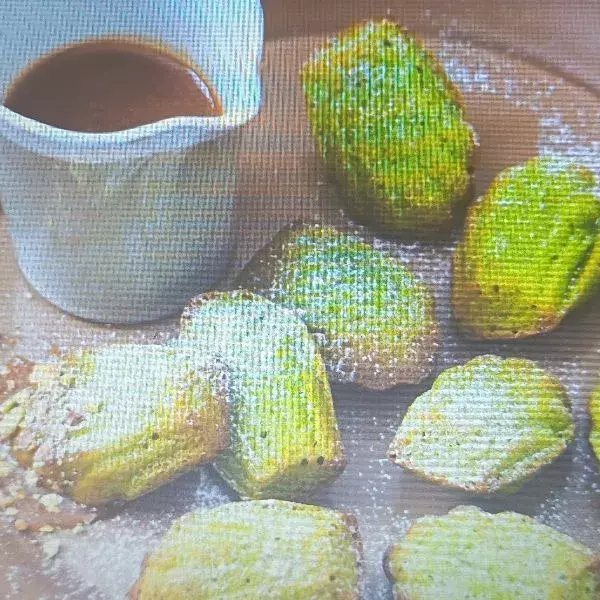 Madeleines à la pistache de FLO
