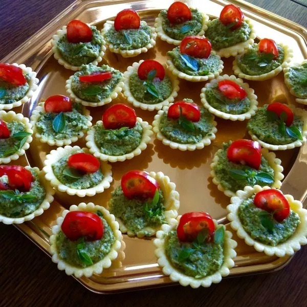 Tartelettes au pesto de courgettes 