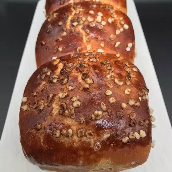 Brioche japonaise au géranium rosa