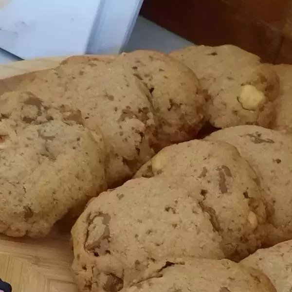 COOKIES NOISETTES/CHOCOLAT AU LAIT