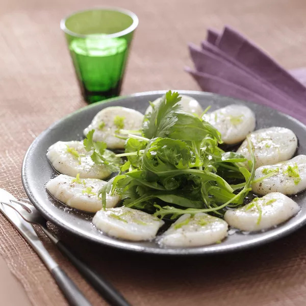 Salade de Saint-Jacques à la vanille et au citron vert