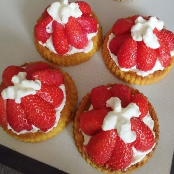 Tartelettes sablées fraises chantilly