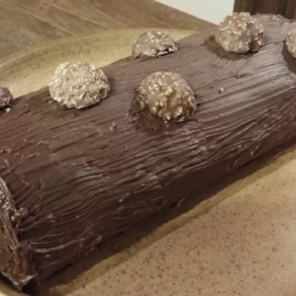 Bûche Ferrero Rocher