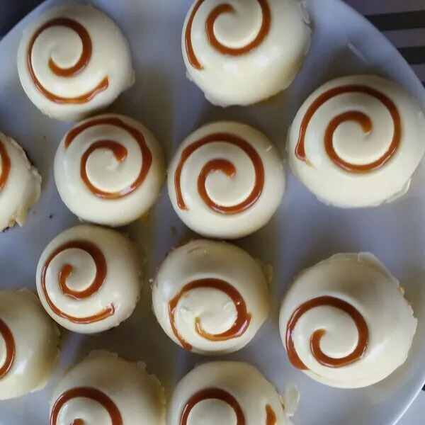 Dome chocolat blanc à la mousse de spéculoos