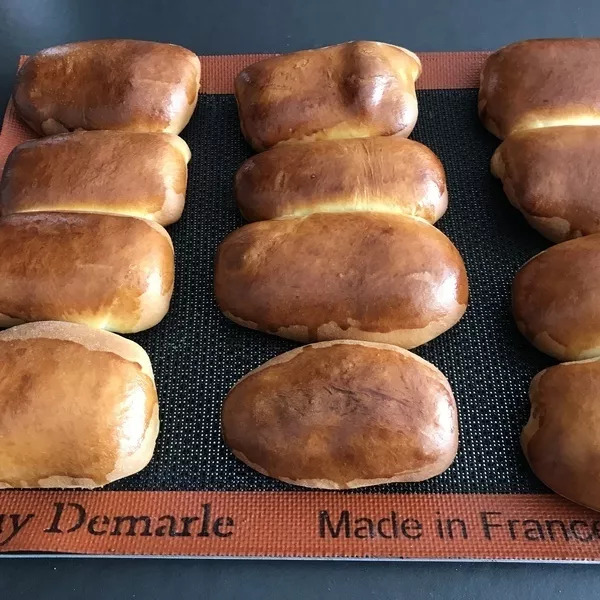 Brioches fourrées au chocolat 