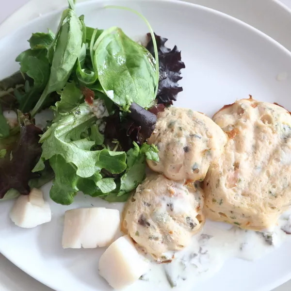 Terrines de saumon, crevettes et noix de saint Jacques aux algues et sauce aux algues