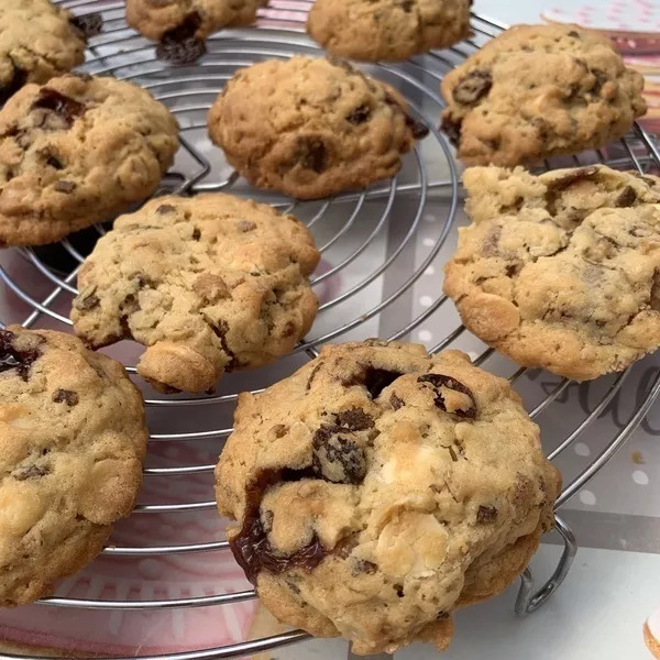 Cookies au Carambar et chocolat blanc