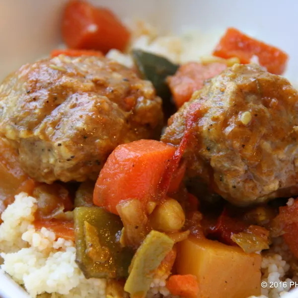 Couscous aux boulettes 