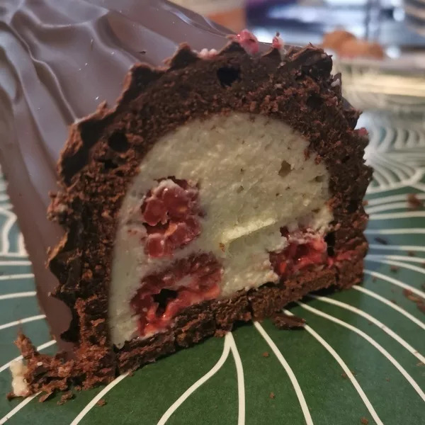 Bûche amande framboise ndl