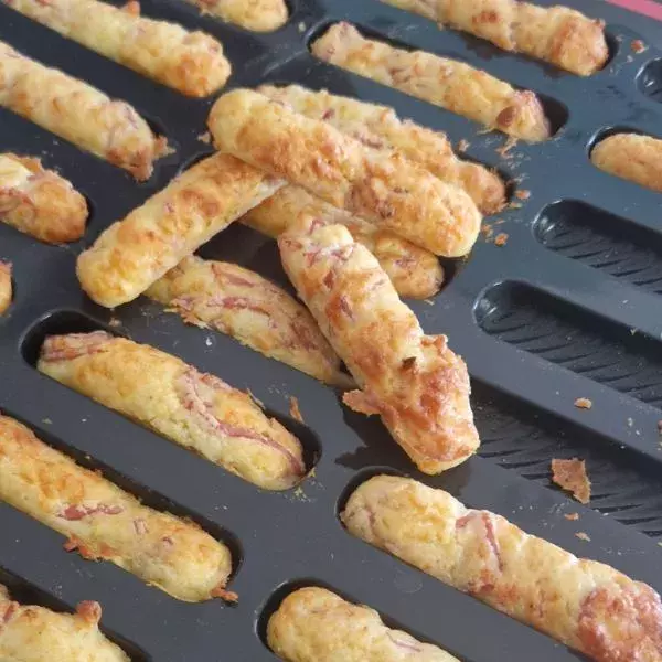 Madeleines allongées jambon comté 