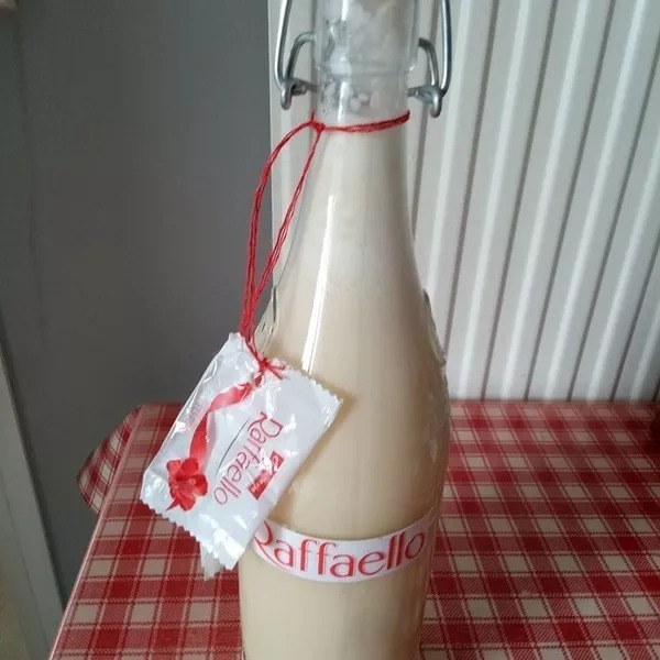 Raffaello liqueur