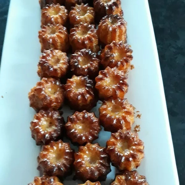 Mini cannelés chorizo comté