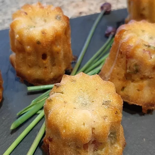 Mini cannelés à la moutarde et jambon