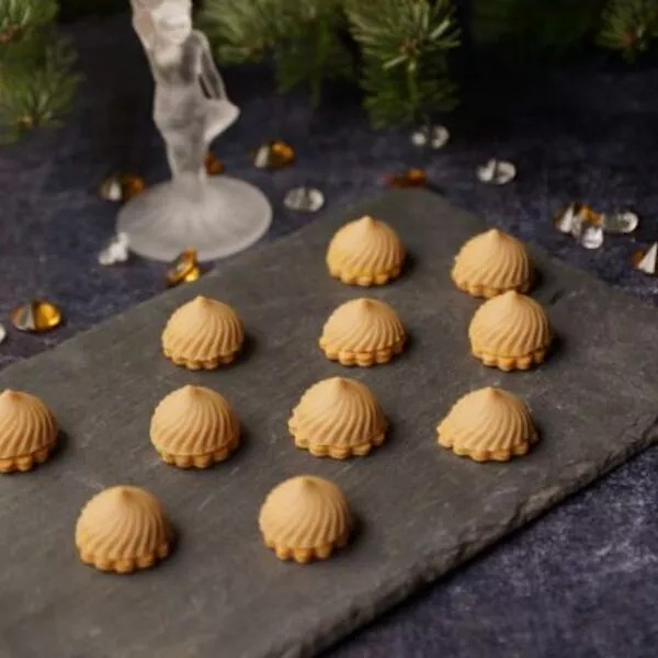 Tourbillons de foie gras sur feuilletés