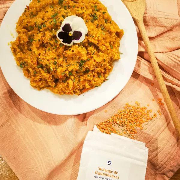 Dahl de lentilles corail et quinoa au curry