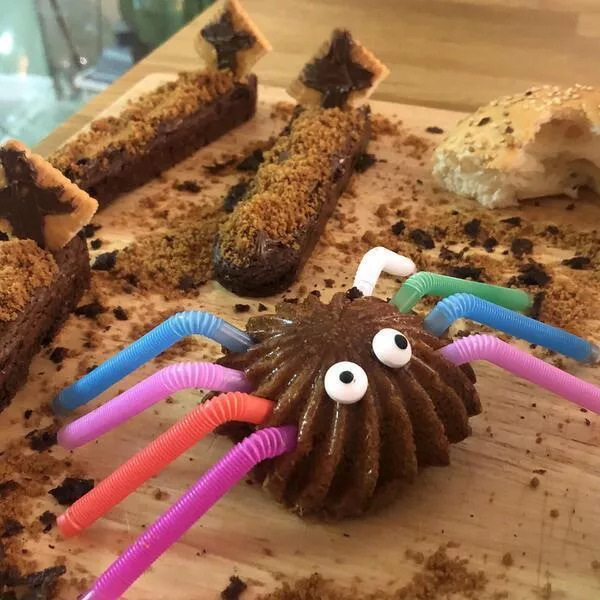 Araignée de gâteau au caramel