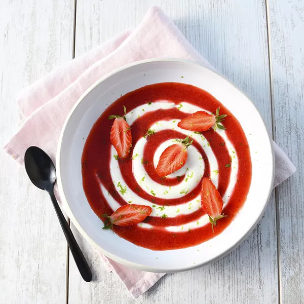 Soupe de fraises et fromage blanc