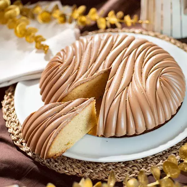 Gâteau vanille  et coque chocolat