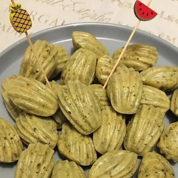 Mini-madeleines pesto & parmesan Lauratatouille