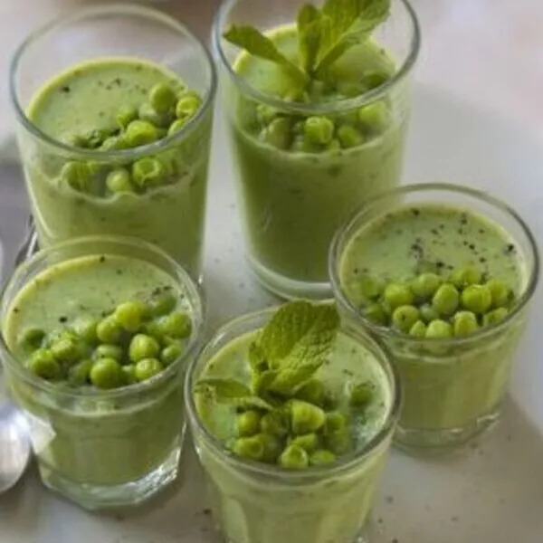 Velouté de petits pois menthe