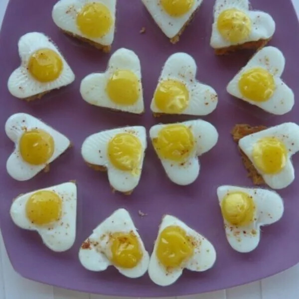 OEUFS DE CAILLE EN COEUR