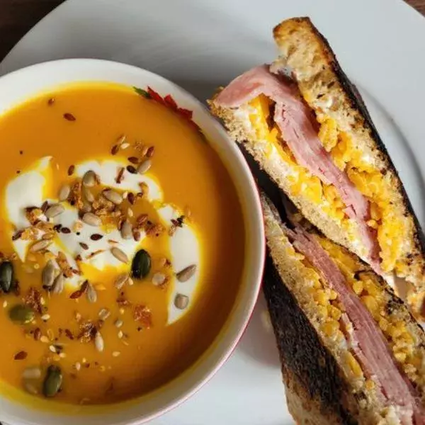 Grilled cheese et soupe de potimarron