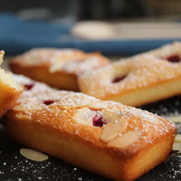 Financiers framboises / amandes effilées