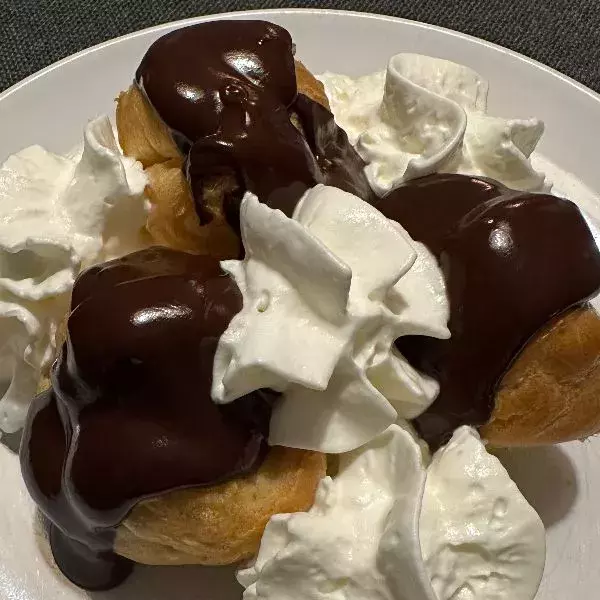 Profiteroles