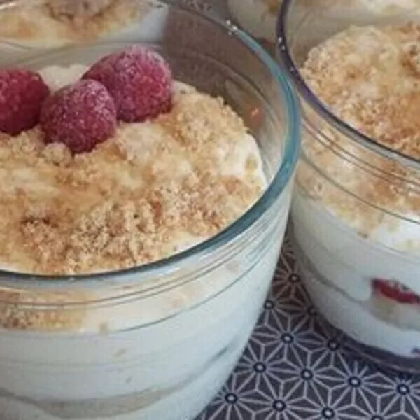 Verrine de tiramisu McVitties & framboises 