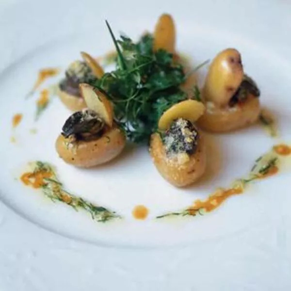 Pommes de terre Bonnottes farcies aux escargots