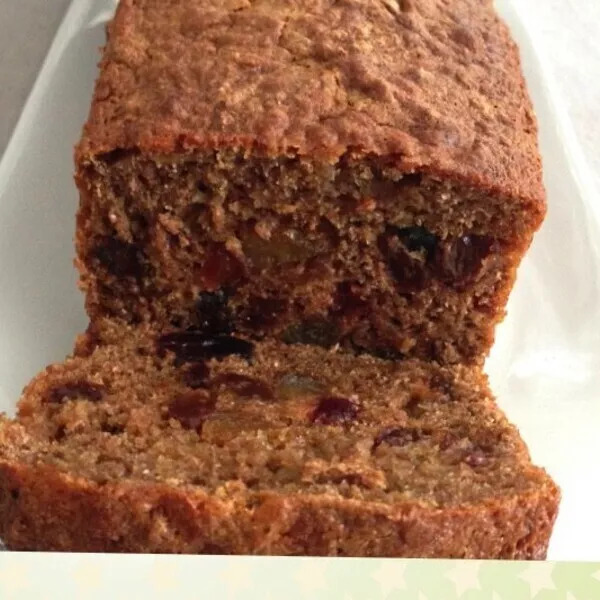 Cake du petit déjeuner aux fruits et aux fibres sans matière grasse.