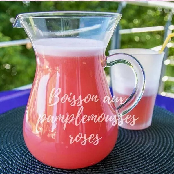 Boisson pamplemousse rose très rafraîchissante