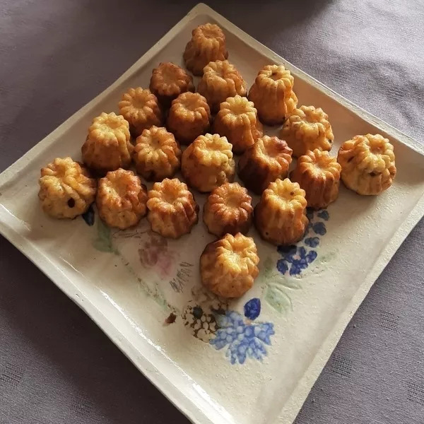 Mini Cannelé lardons fromage de la fête des pères