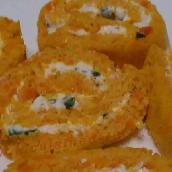 Roulé aux carottes, fromage frais et ciboulette