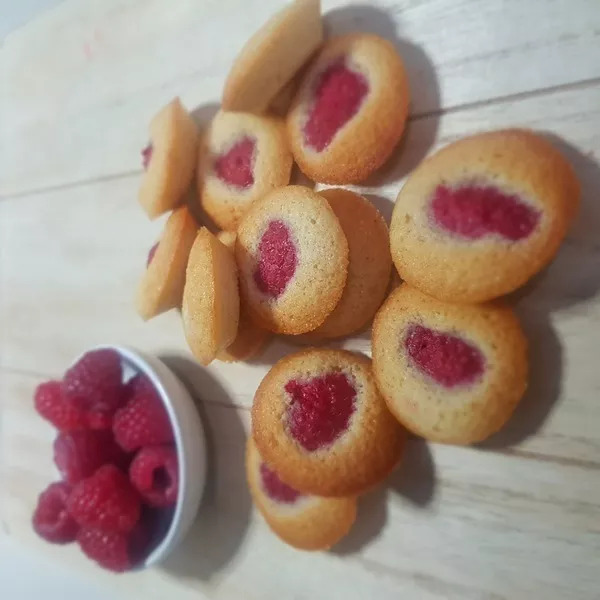 Financiers coeur framboise