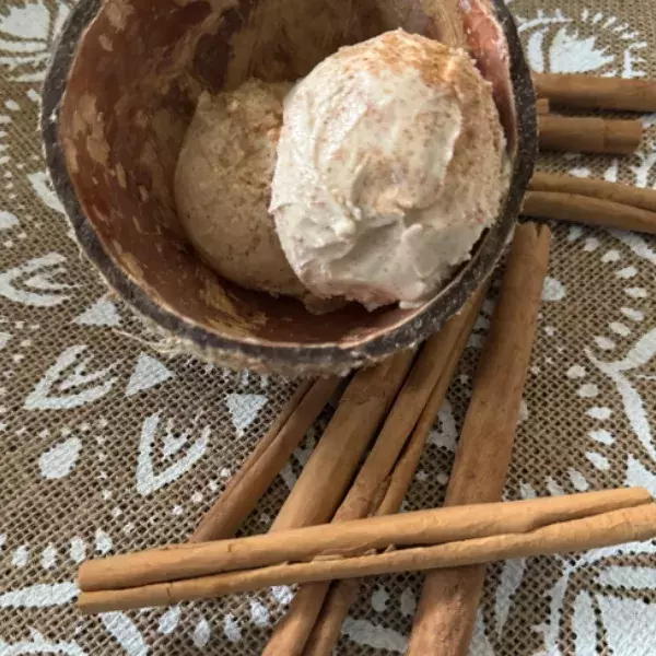 GLACE A LA CANNELLE DU SRI LANKA