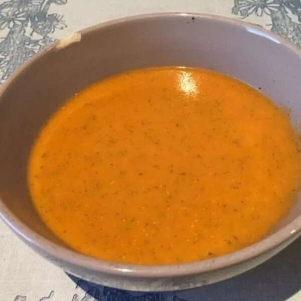 Potage de courgettes aux tomates